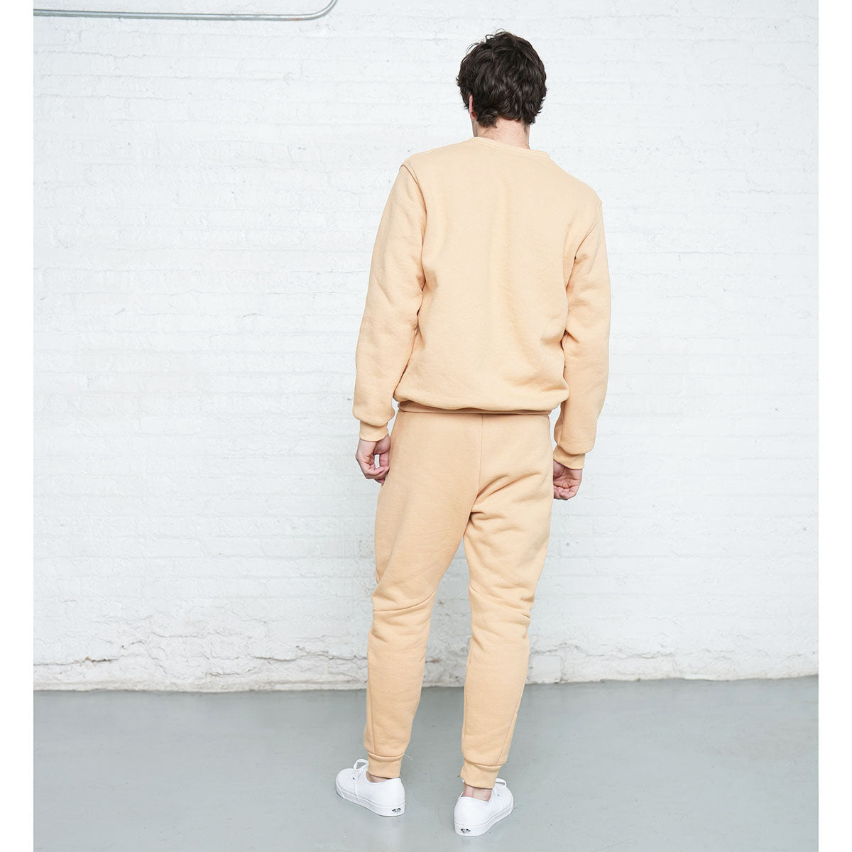 Waistband and pocket detail on dune sweatpants