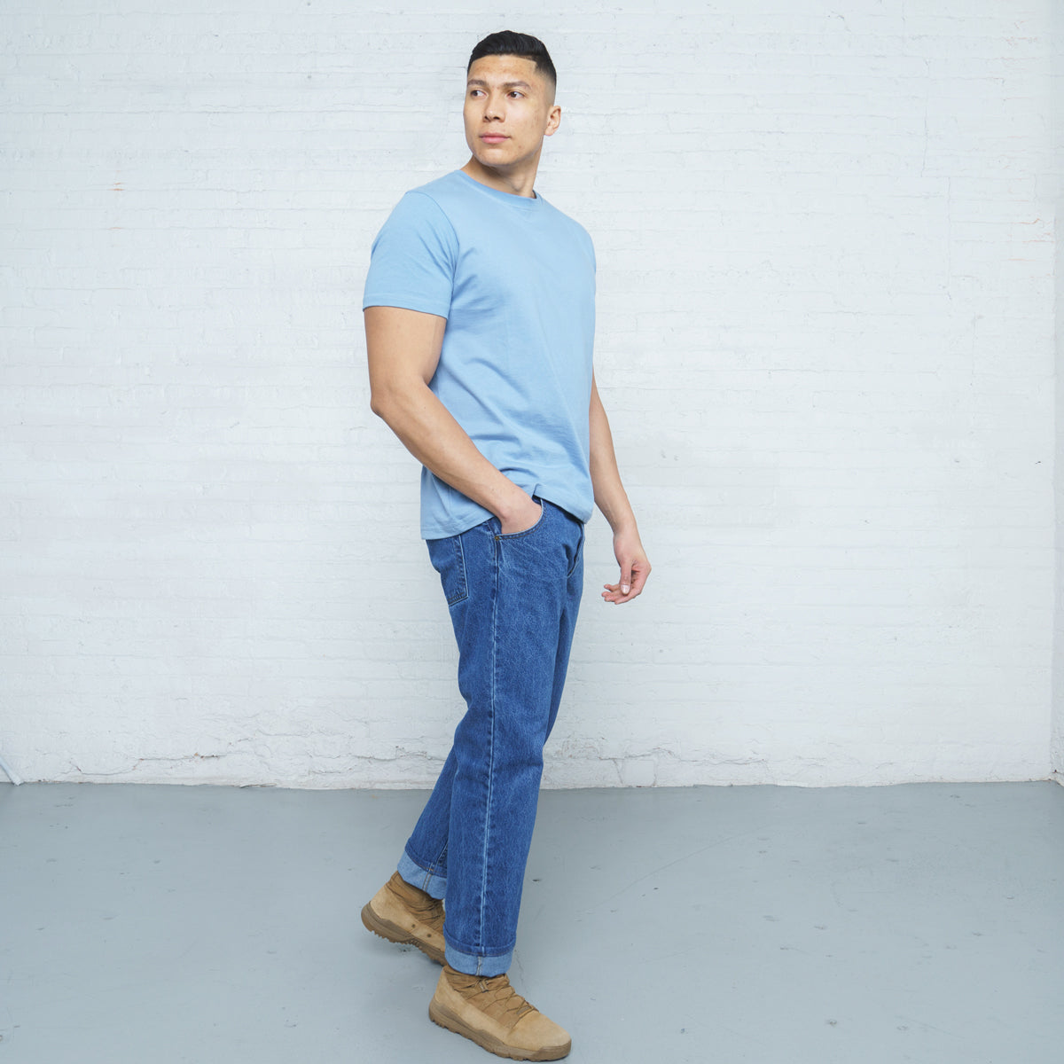 Leg and 18-inch bottom opening of relaxed fit stone wash jeans